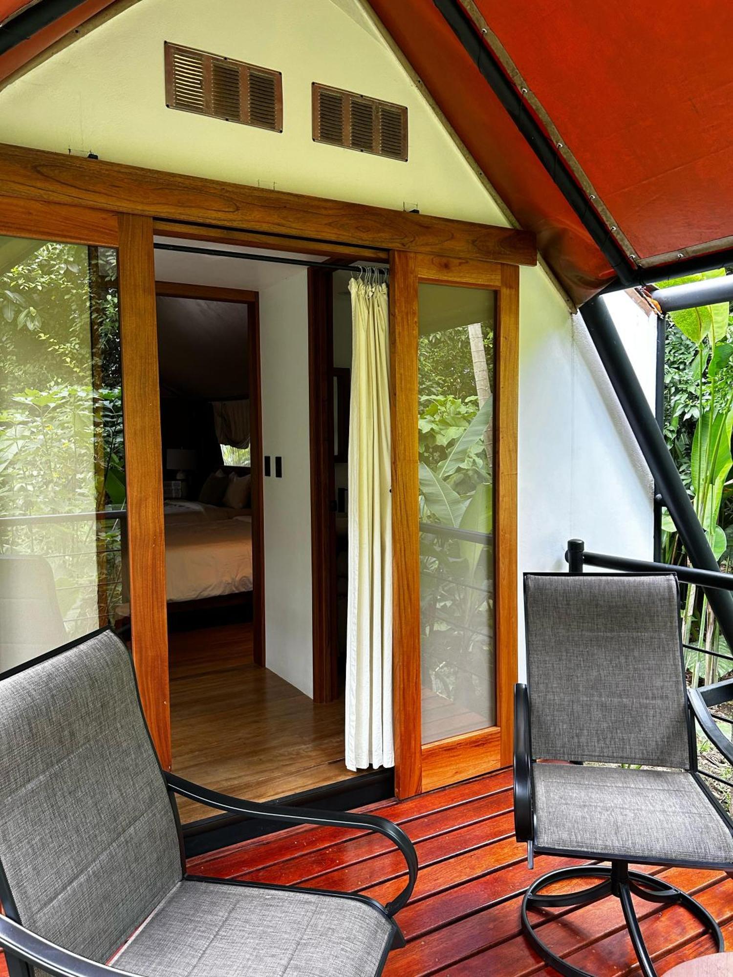Luxury tent Arenal Glamping