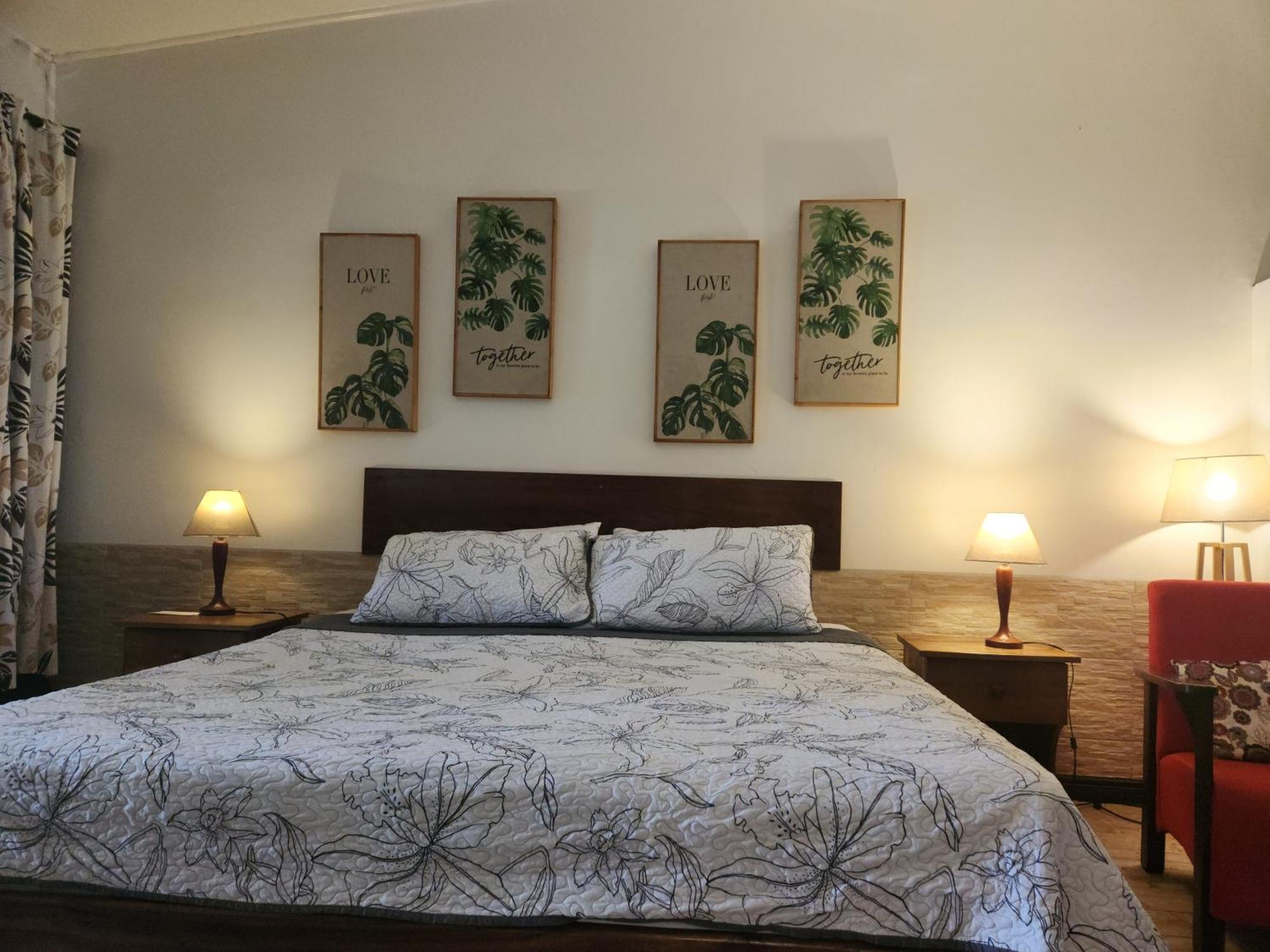 La Palapa 3*