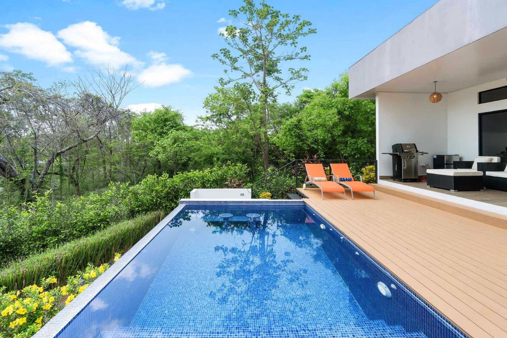 Brand-new 3bd Hilltop With Pool Coco