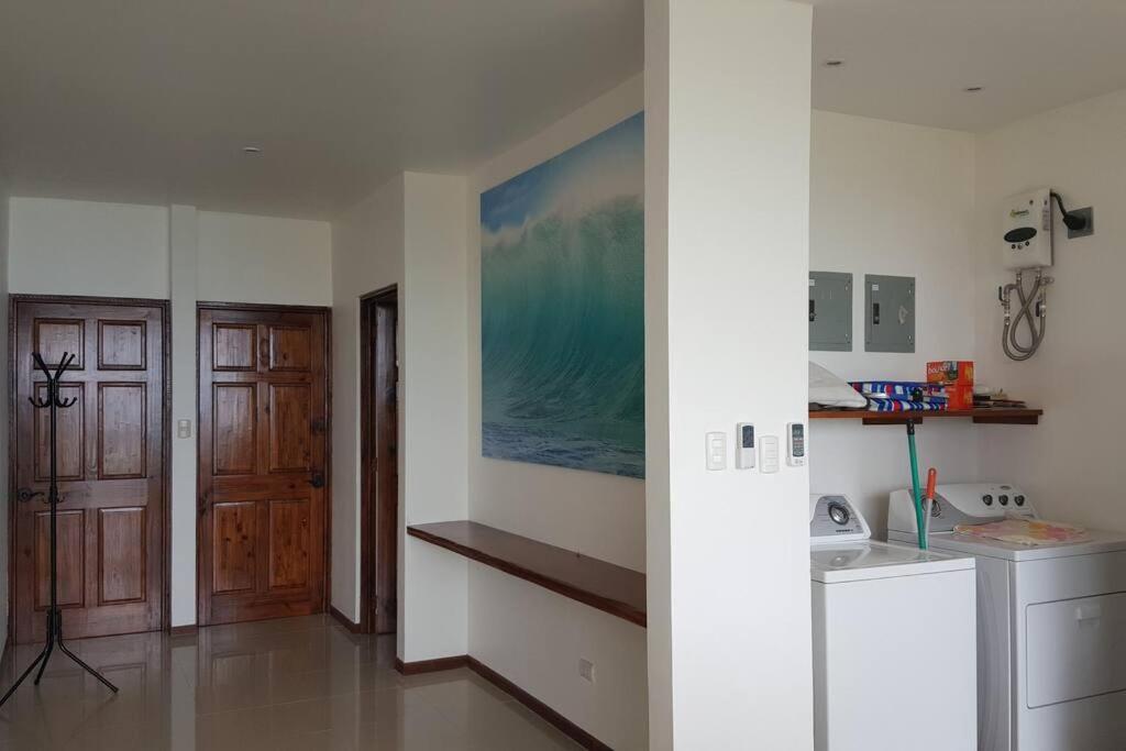 Awesome Ocean & Views Of Beautiful Samara-cr Apartment Samara
