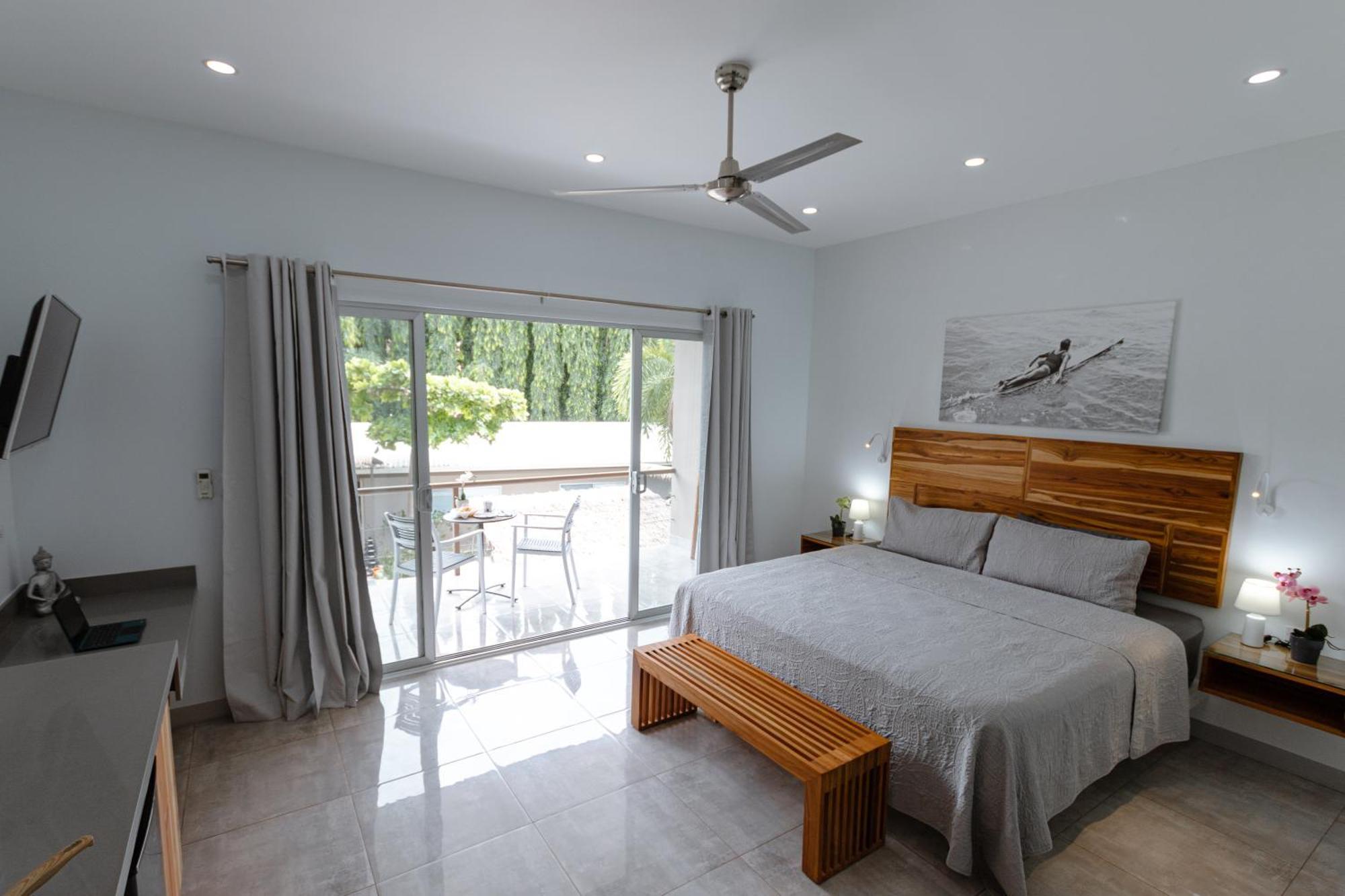 Hotel Bay - Self Check In, Adults Only 4*