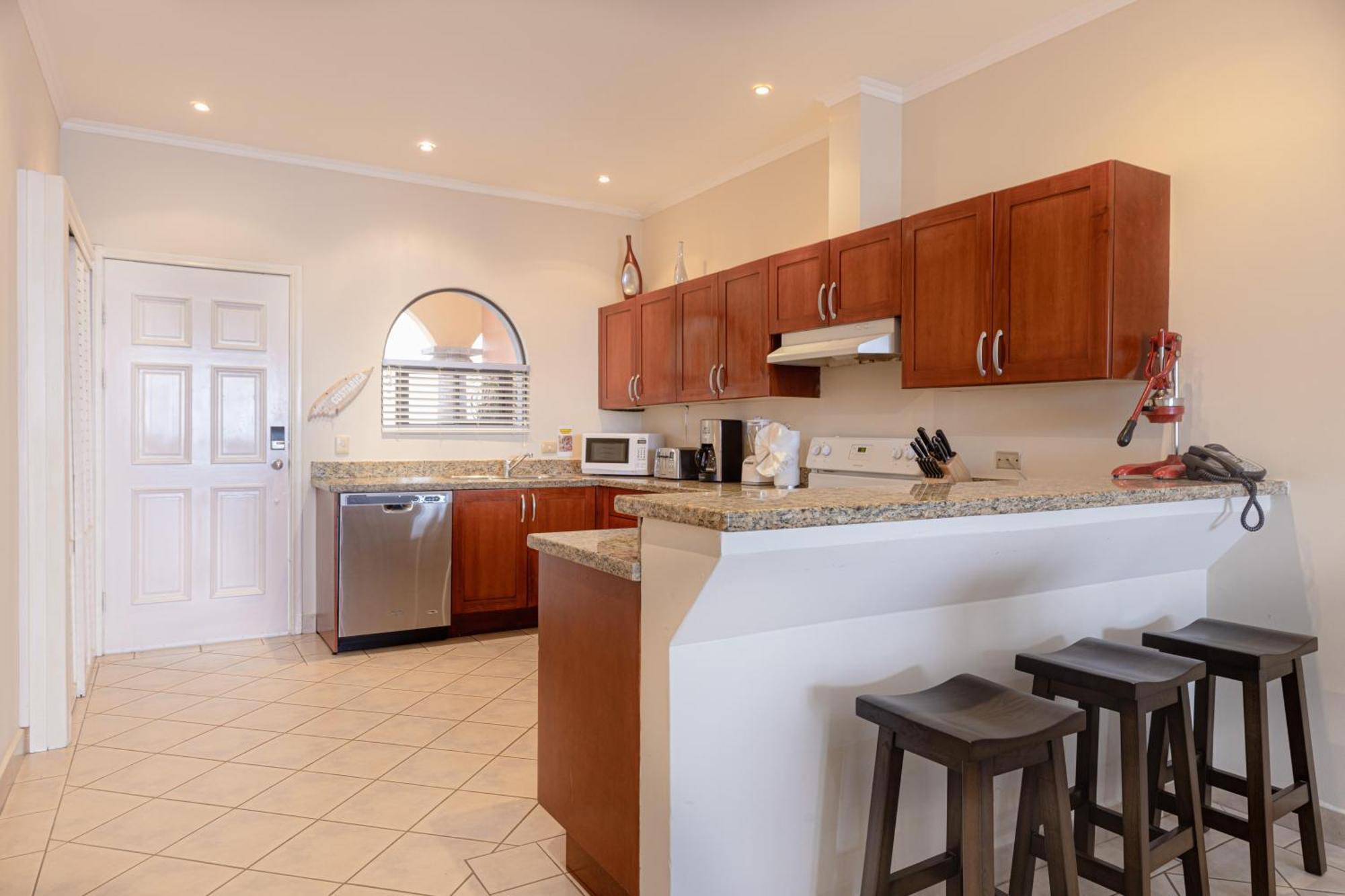 Sunrise 48- 3 Bedroom Ocean View Penthouse * Tamarindo