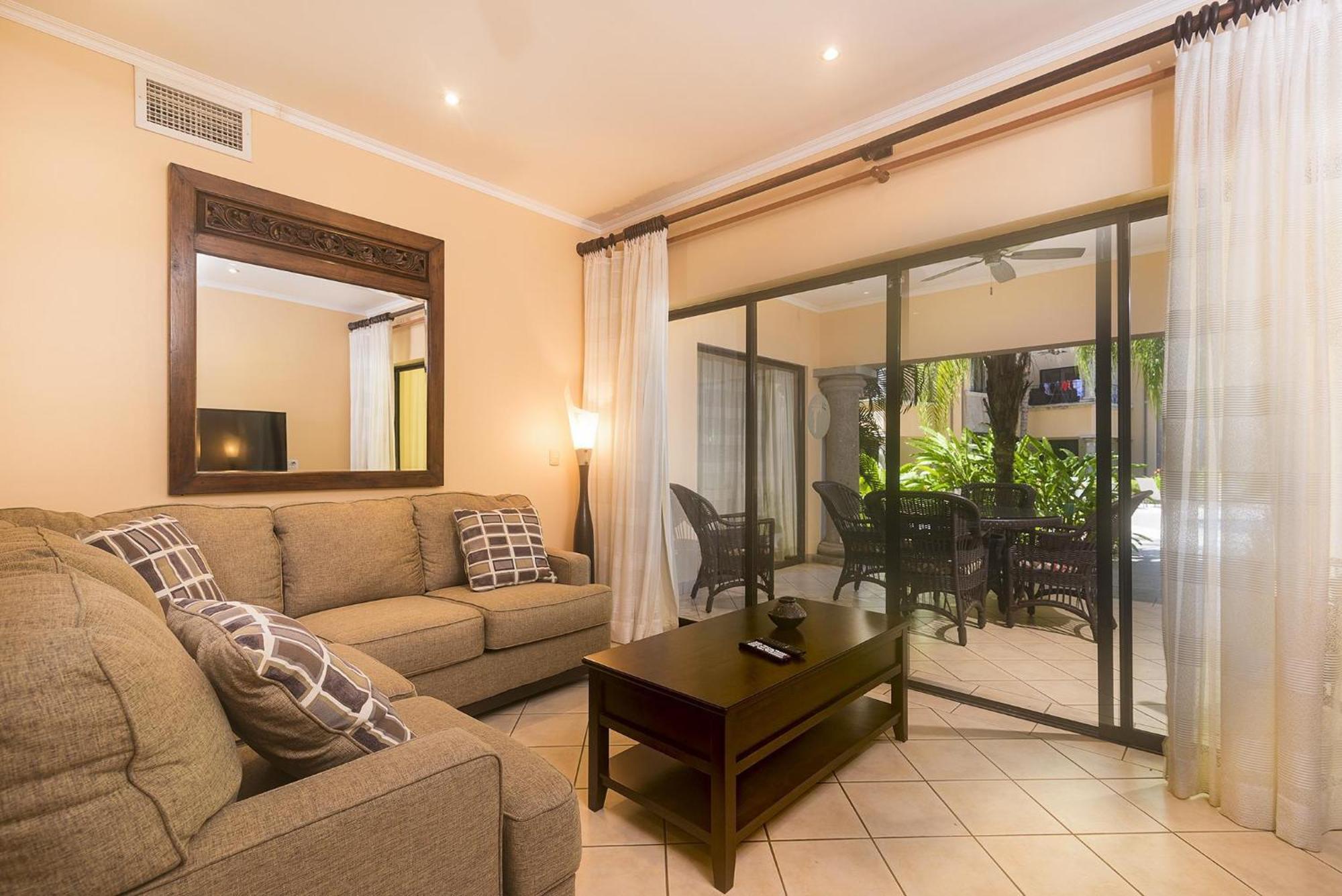 Sunrise 33- 3 Bedroom Poolside Apartment Tamarindo