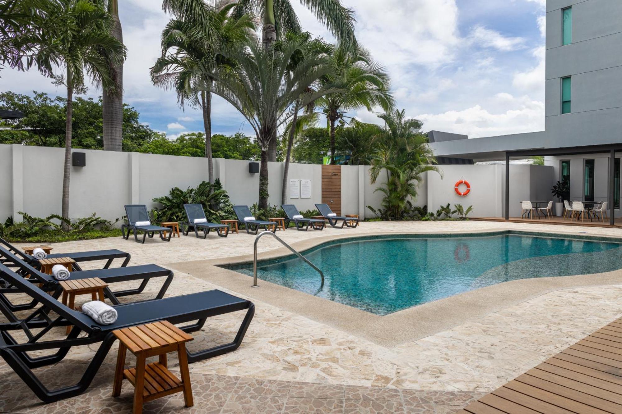 Holiday Express Forum Costa Rica By Ihg