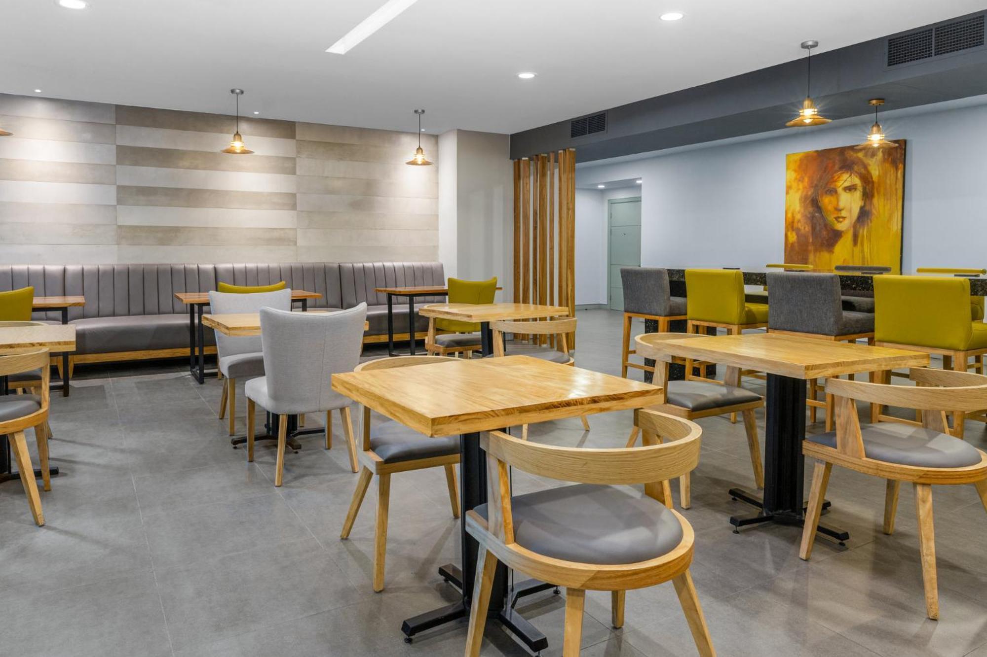 Hotel Holiday Express Forum Costa Rica By Ihg