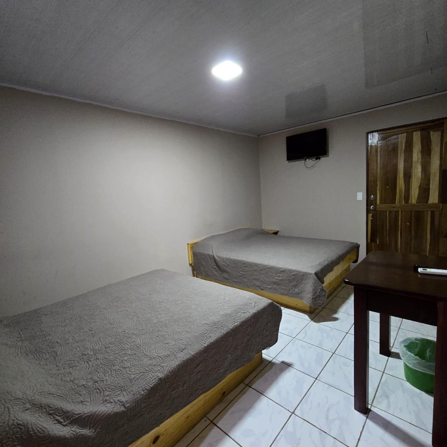 Hotel La Cascada 2*