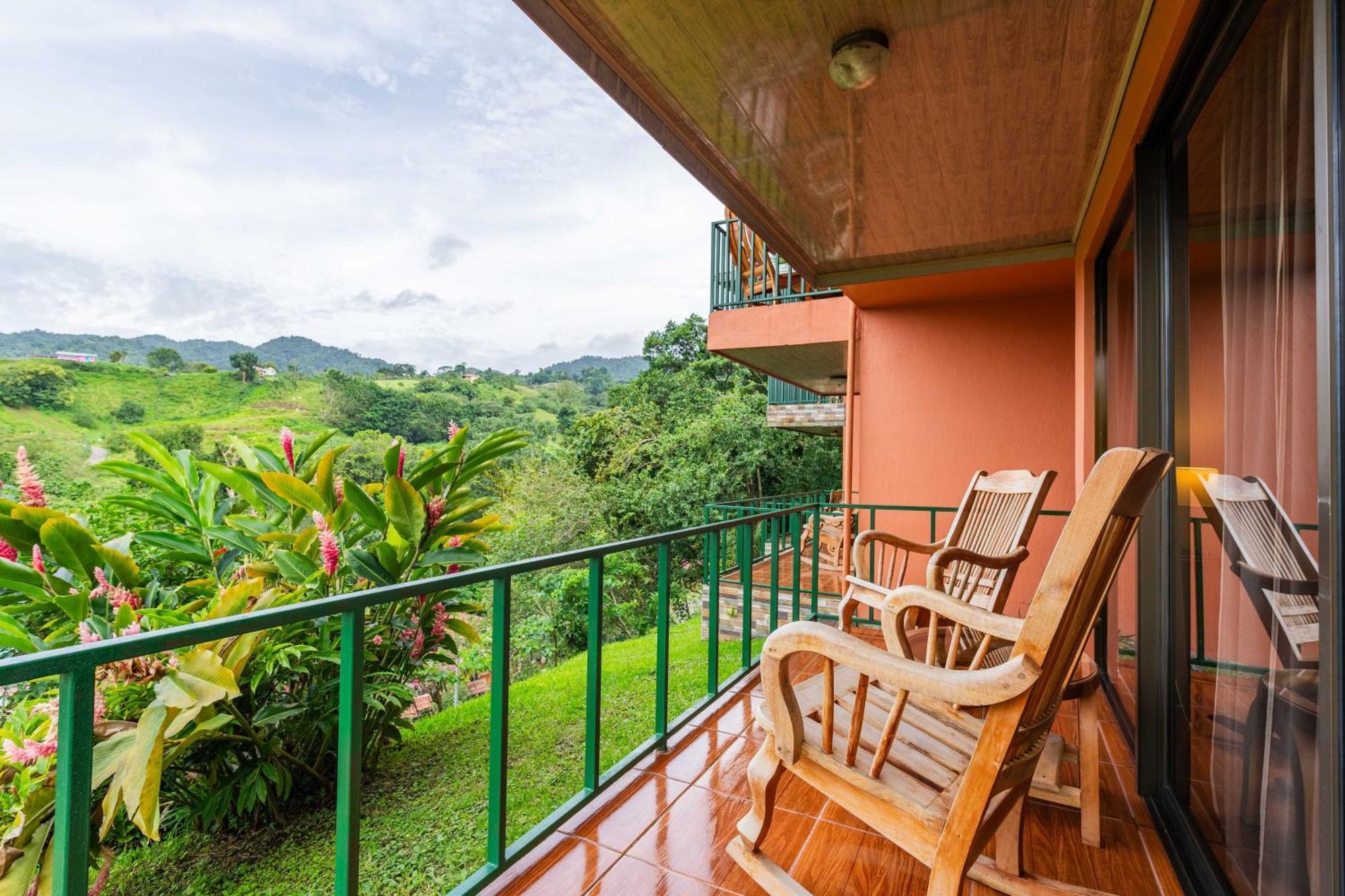 Chateau Arenal & Restaurante