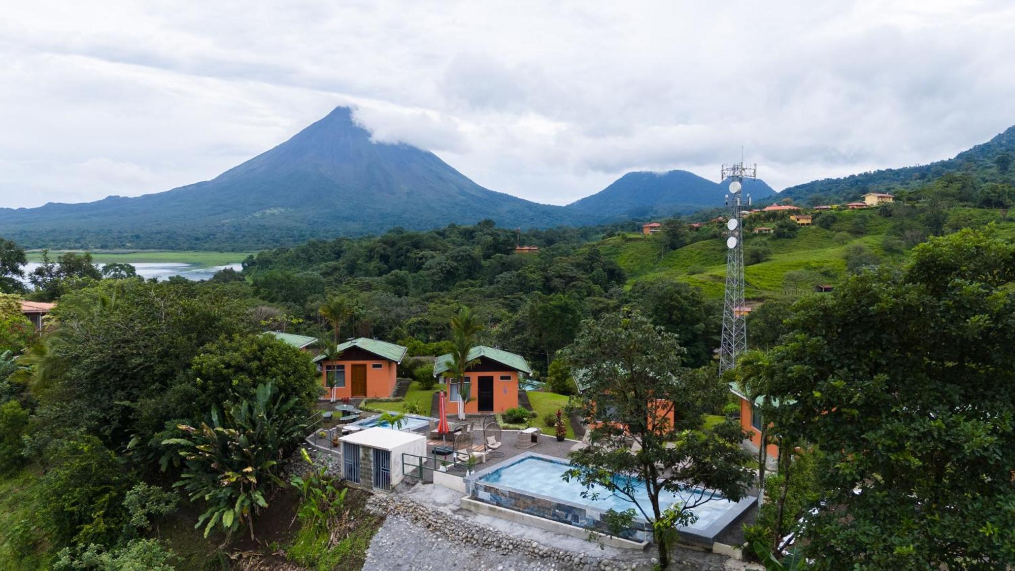 Chateau Arenal & Restaurante Hotel *