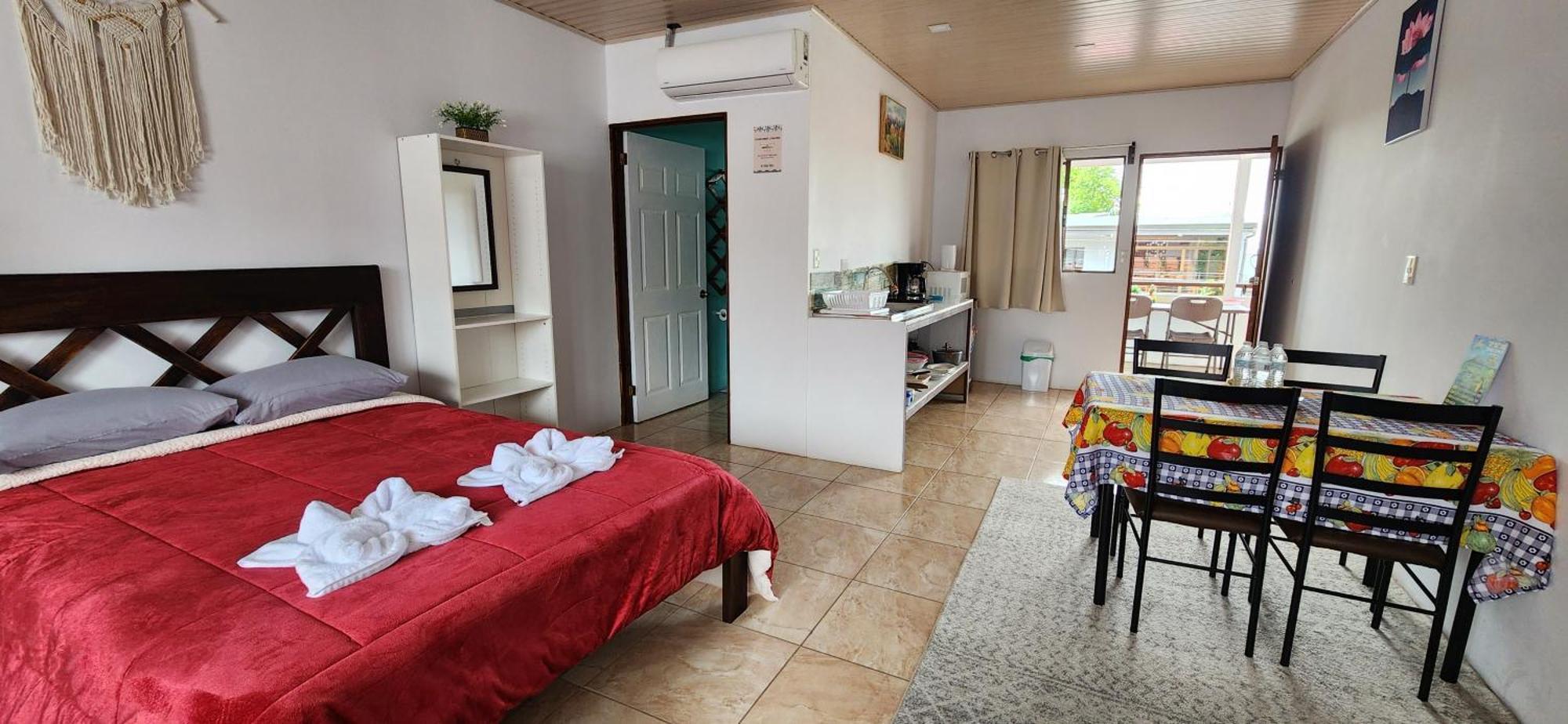 Apartment N&s *