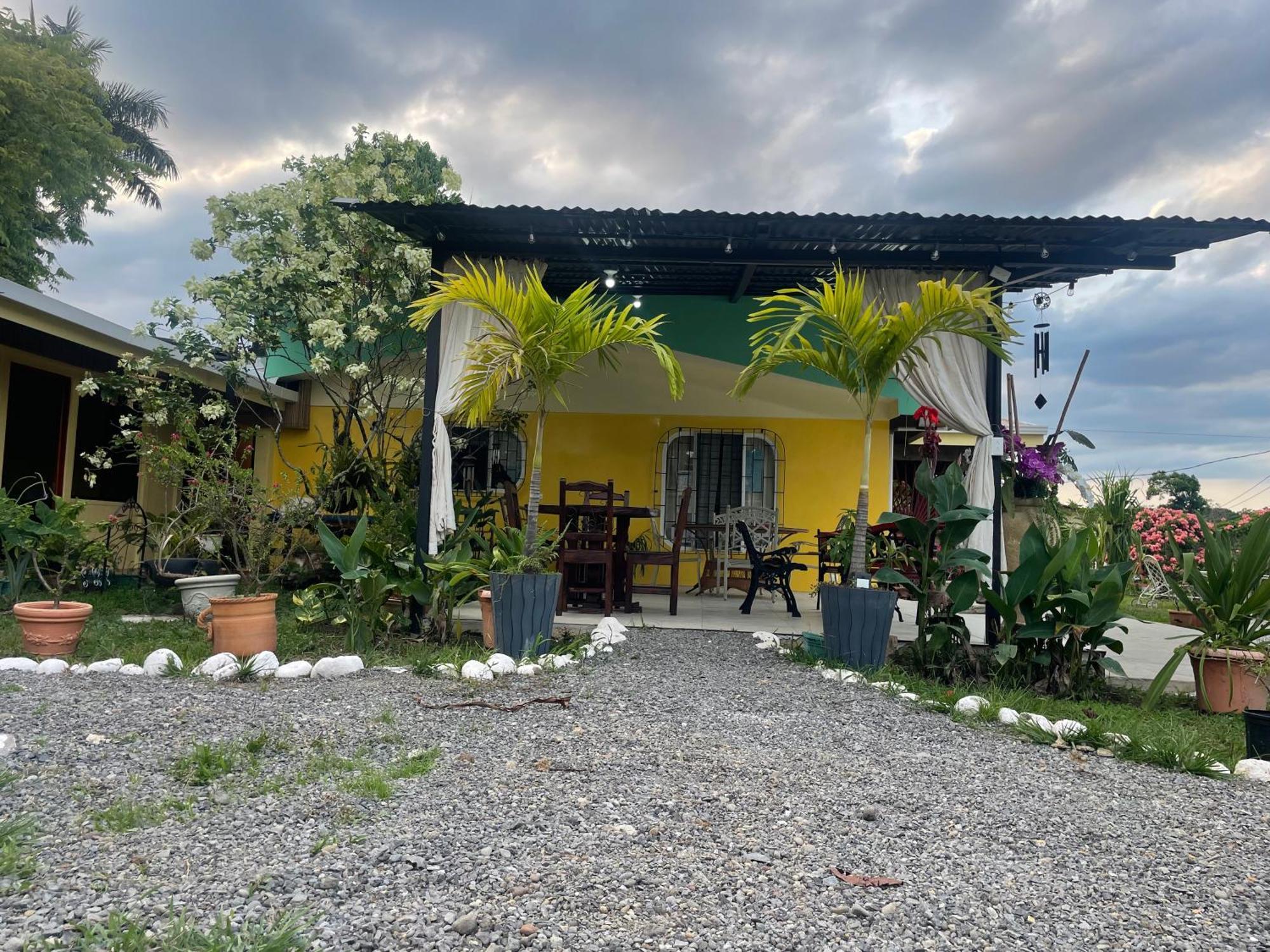 Tierra De Volcanes Hotel *