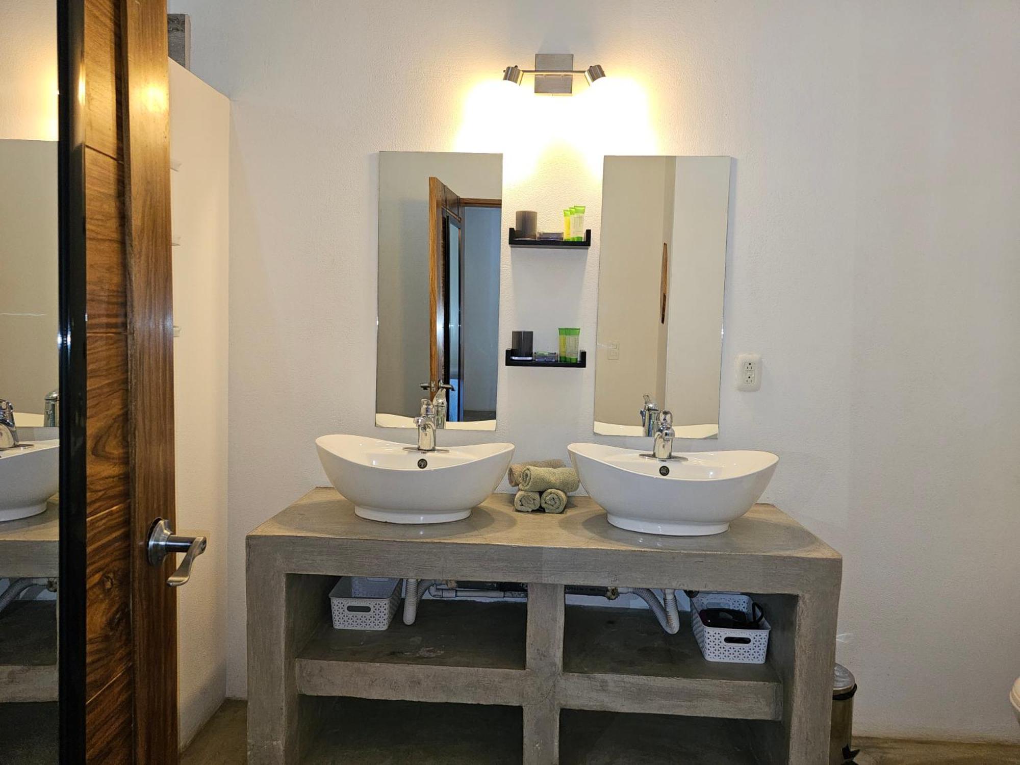 Seahorse Bed & Breakfast 3*