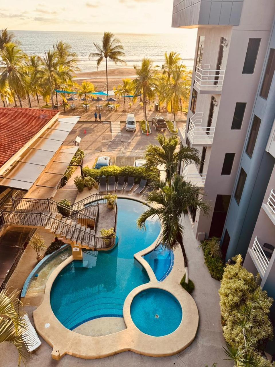 Hotel Paradise Front 3*