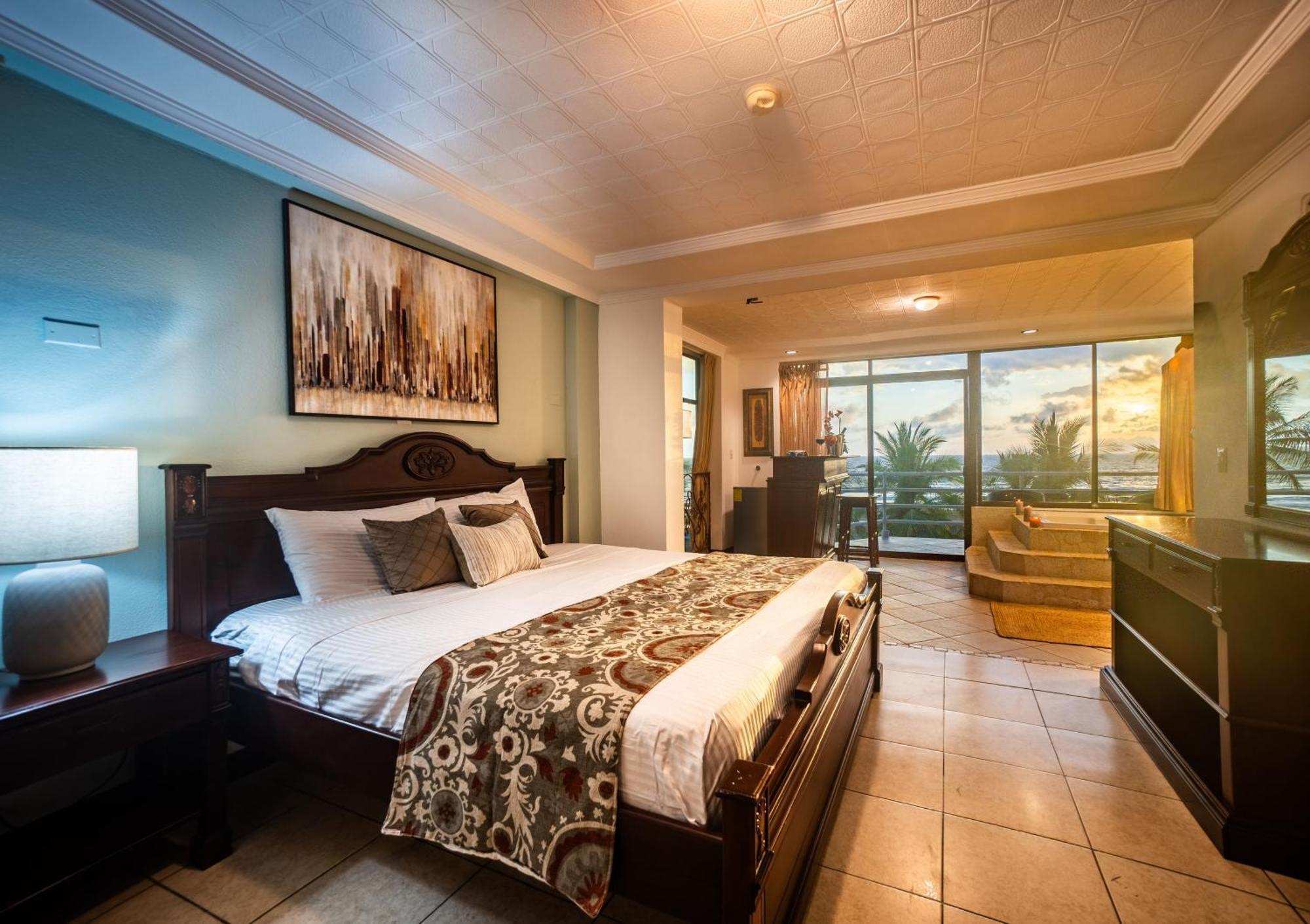 Hotel Paradise Front Jaco