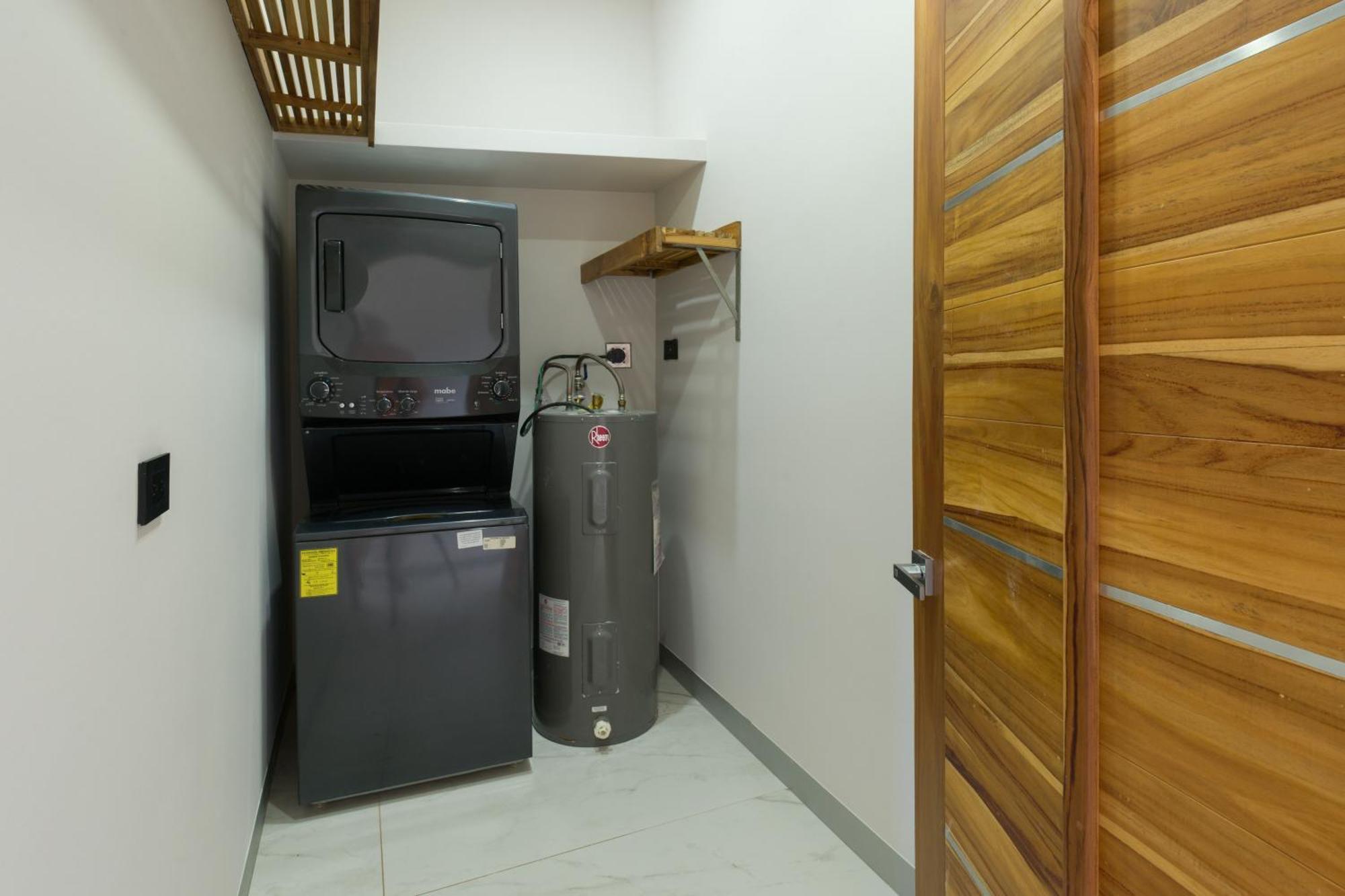 Bay - Self Check In, Adults Only Hotel 4*