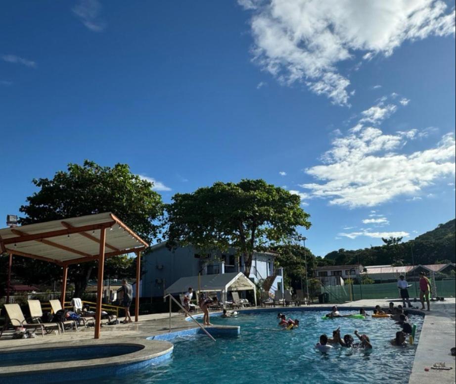 Nacazcol - Playas Del Hotel