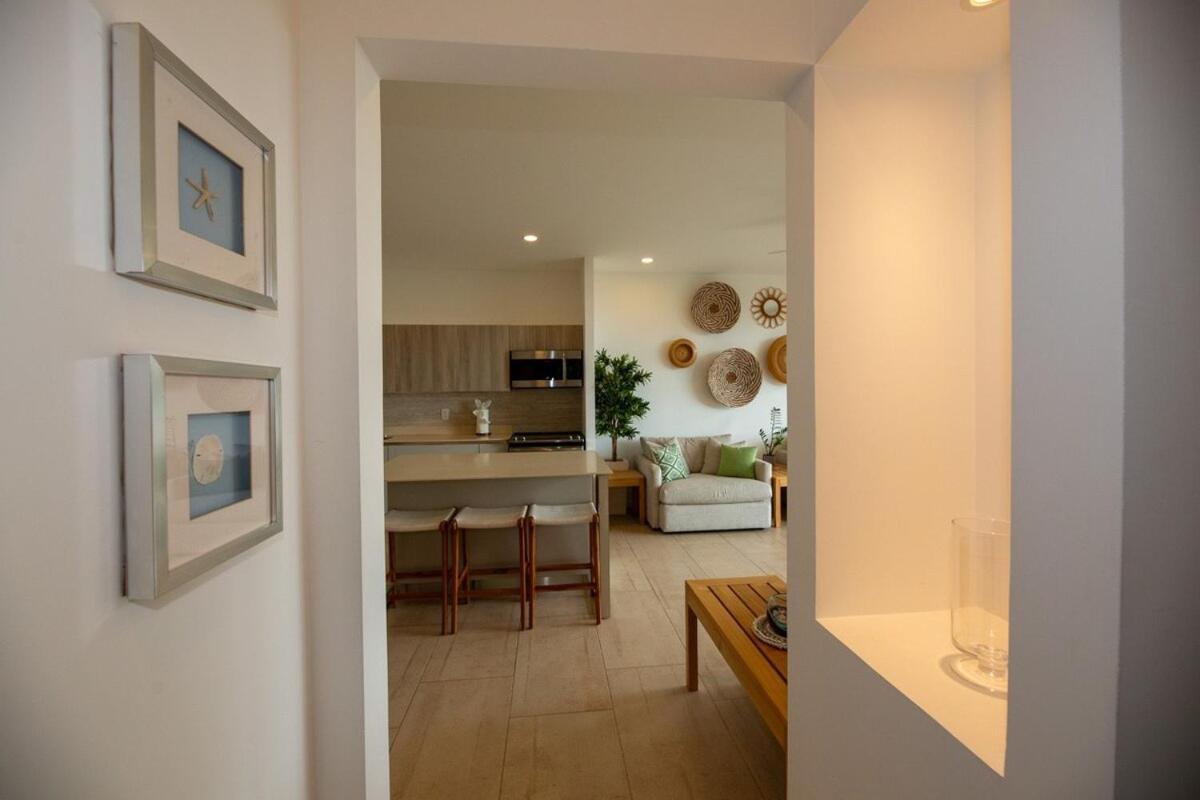 Beachfront Stunning Views Apartment