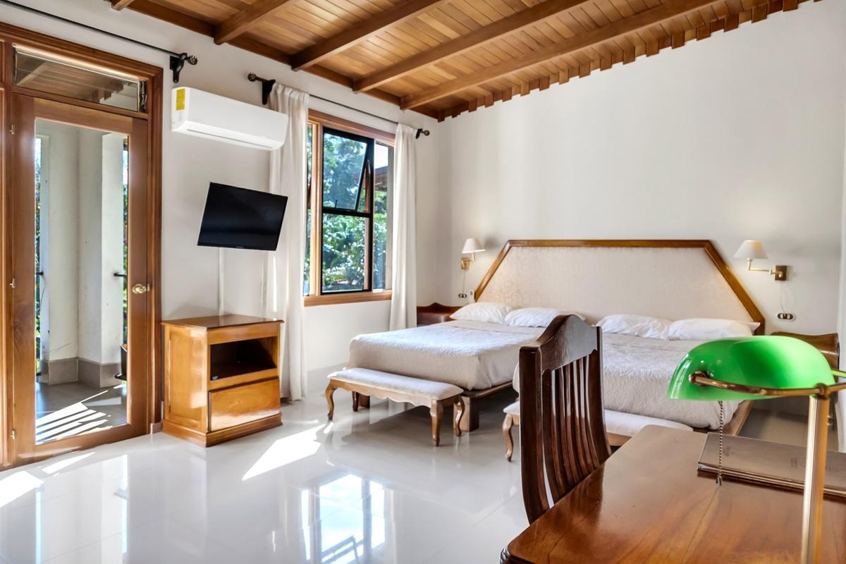 Hotel Martino And Alajuela
