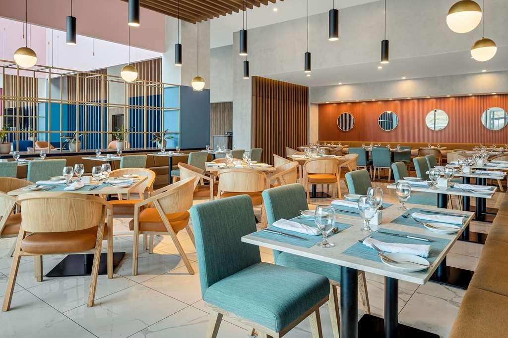 Hilton Garden San Jose Airport Mall Hotel