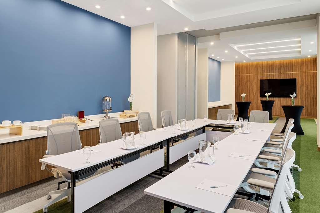 Hilton Garden San Jose Airport Mall * Alajuela