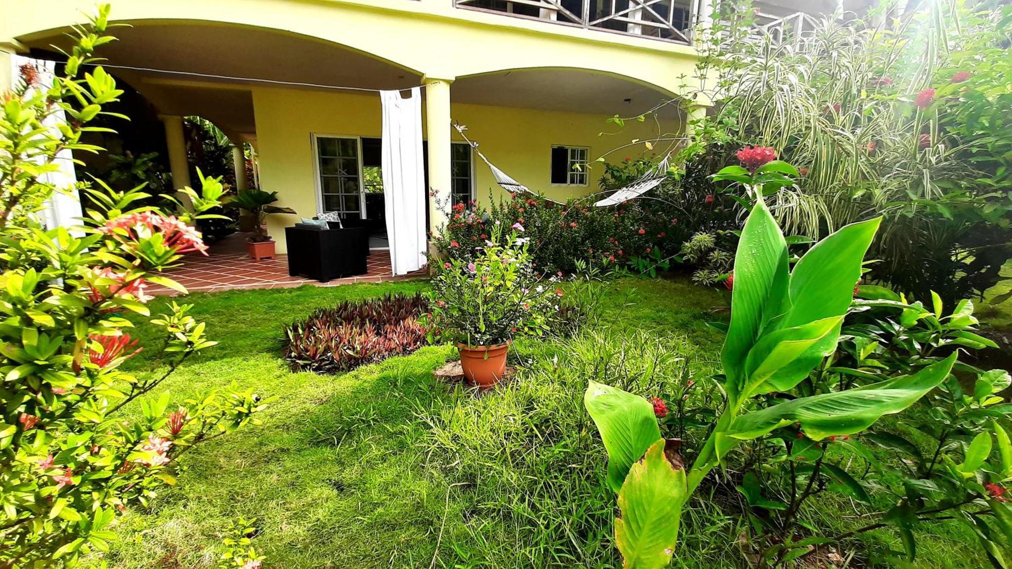Down By The Sea Beachfront Apartment Puerto Coyote