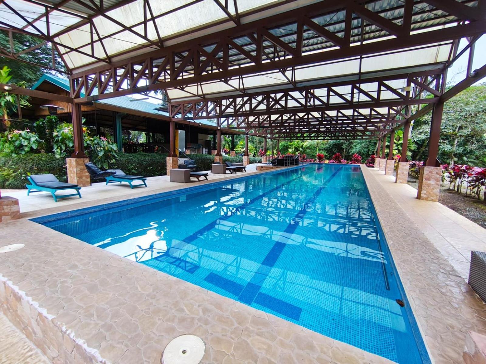 Avita Hotel
