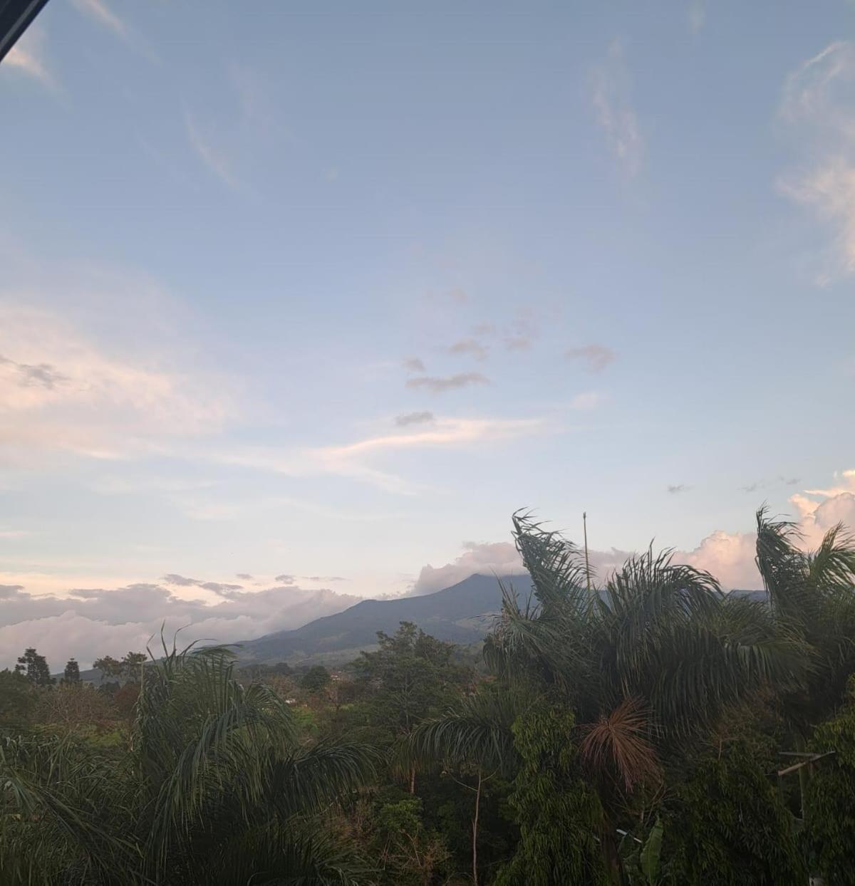 Mi Linda Tierra Hotel