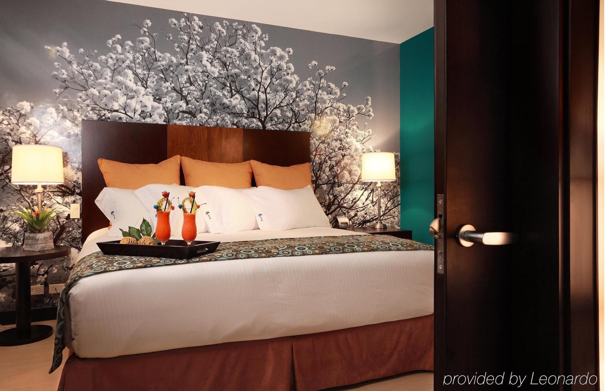 Hotel Holiday Express Forum Costa Rica By Ihg 4*