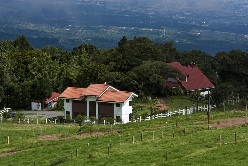 Hotel Altura Poasito