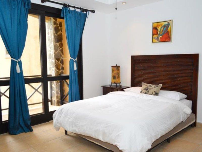 Bahia Encantada Beach Front Proyect, Jaco Paradise Aparthotel 4*