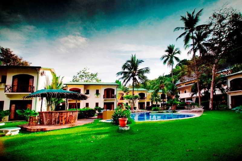 Club Del Mar Hotel