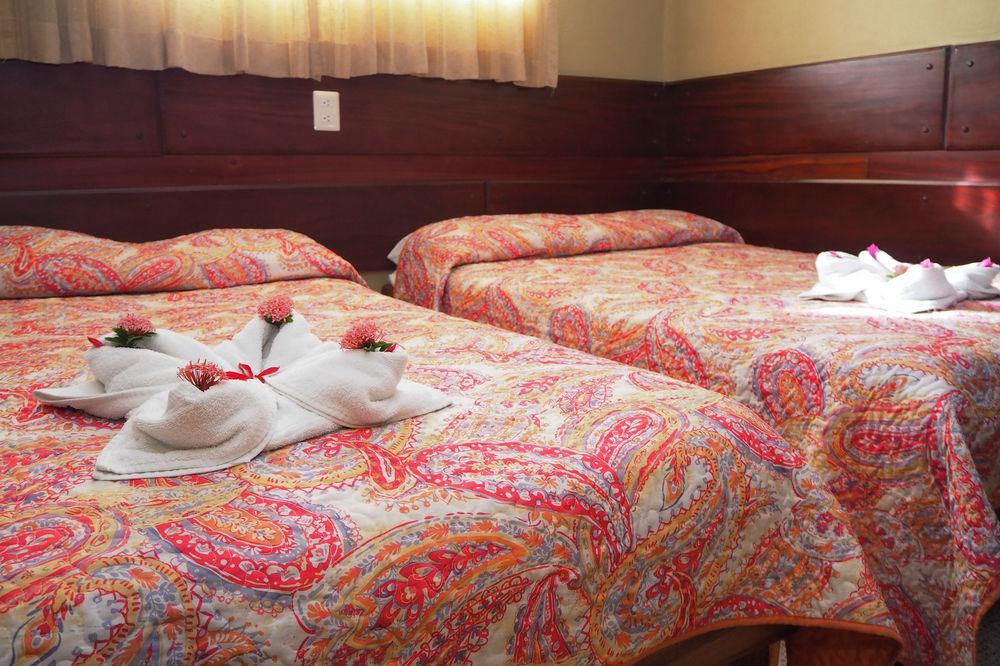 Paradise Front Hotel 3*