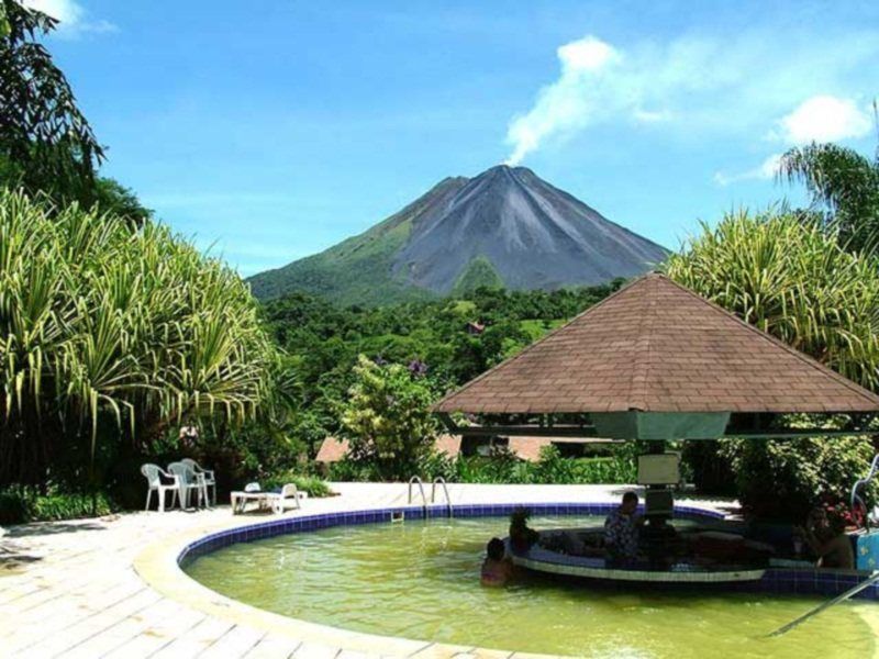 Arenal Paraiso & Thermo Mineral Hot Springs