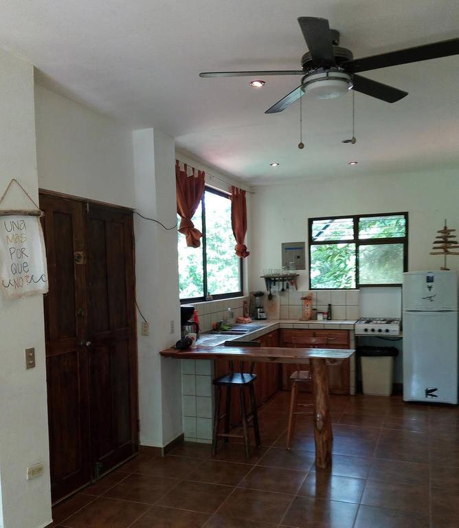Chicama : Burnt Toast Surfcamp Apartment Nosara
