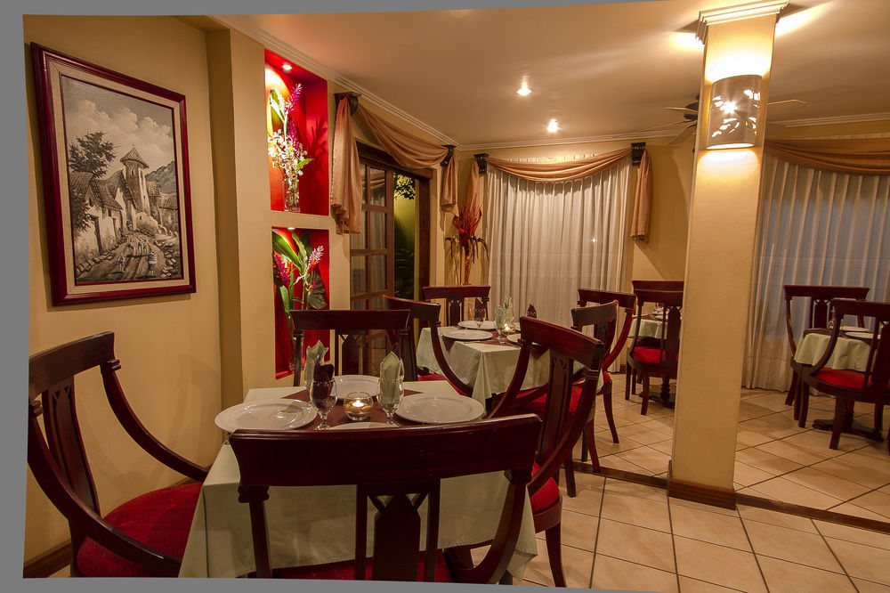 Iguana Hotel 3*
