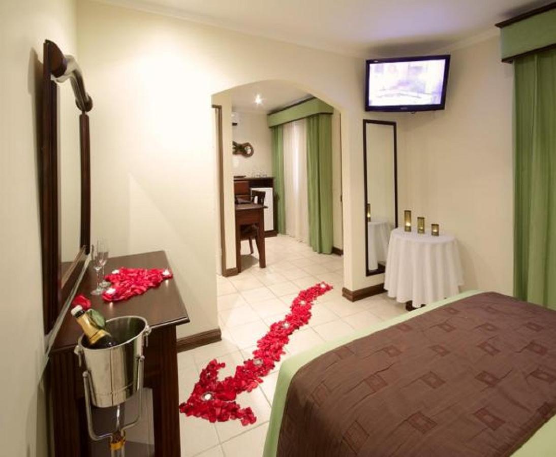 Iguana Hotel 3*