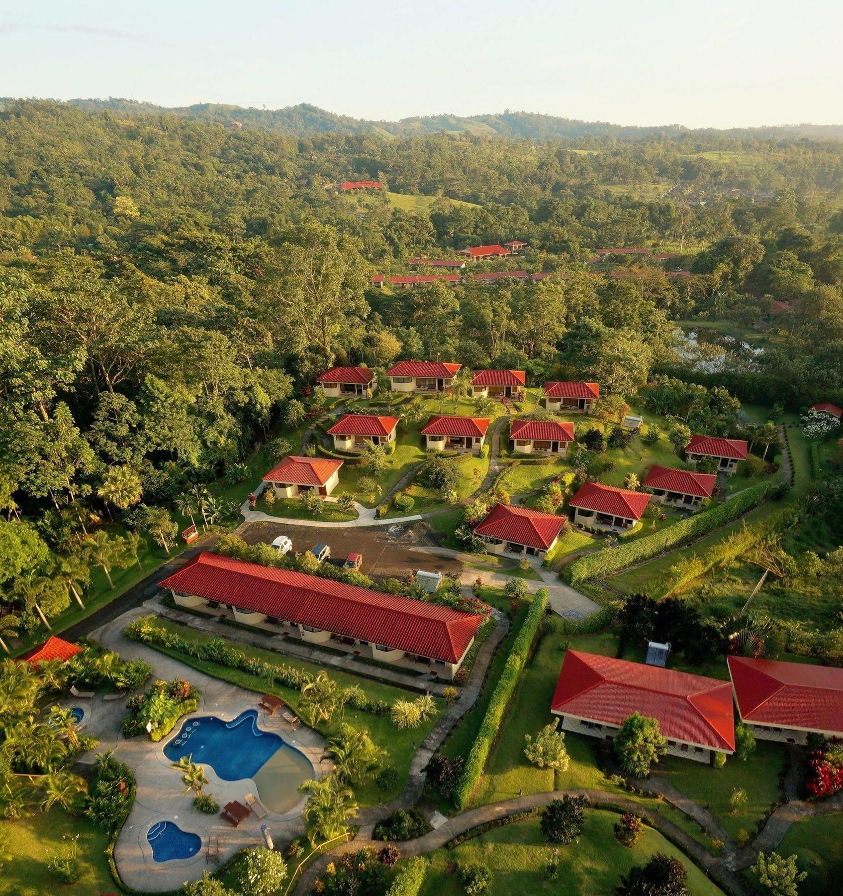 Hotel Arenal Volcano 3*