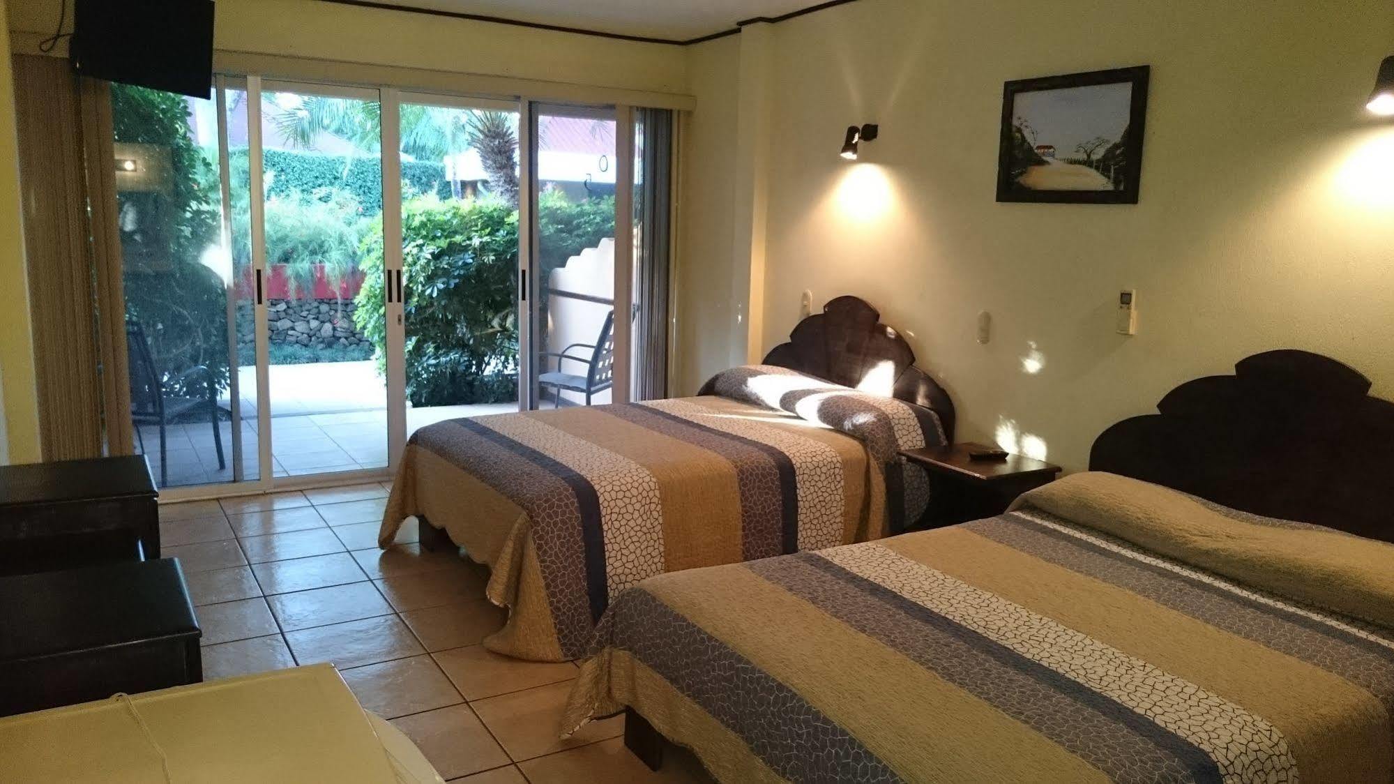 Mangaby 3* Playa Hermosa (Guanacaste)