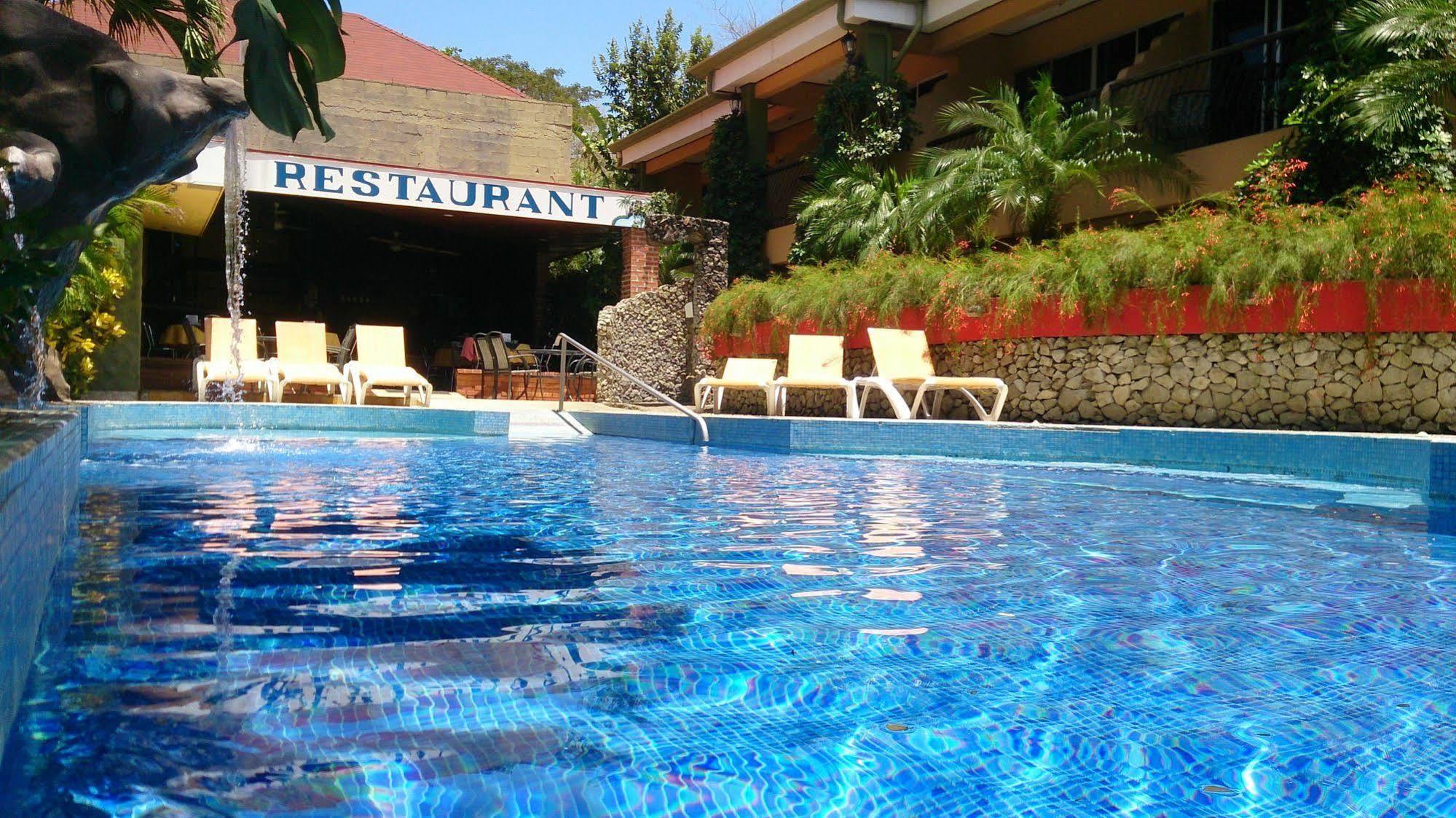 Hotel Mangaby 3*