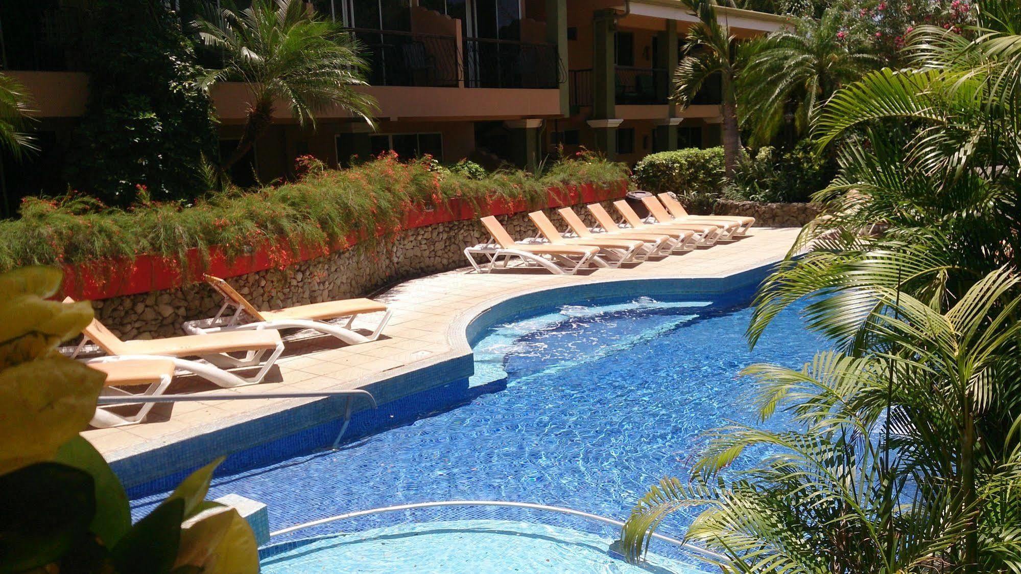 Mangaby Playa Hermosa (Guanacaste)
