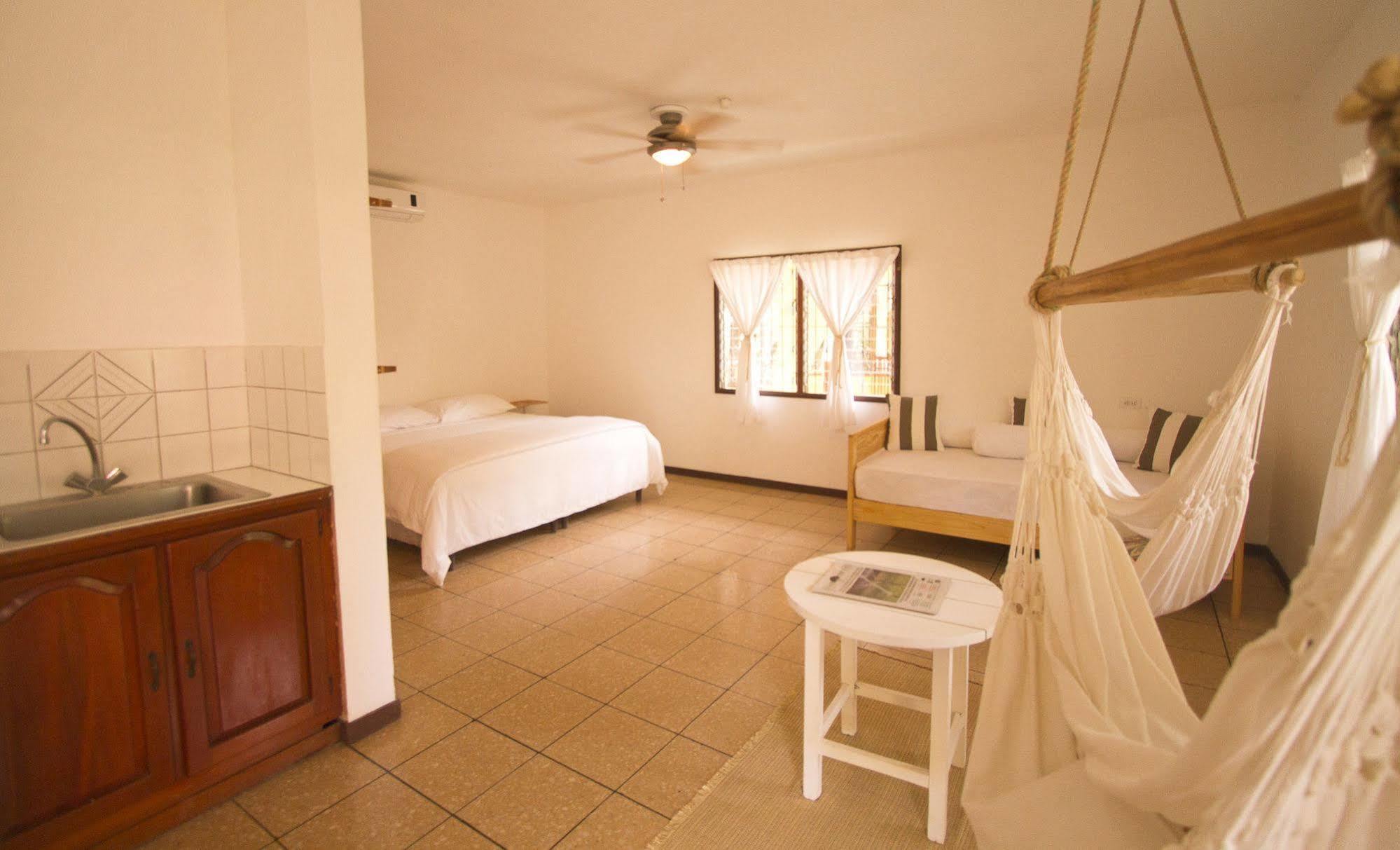 Hotel The Sunset Shack 3*