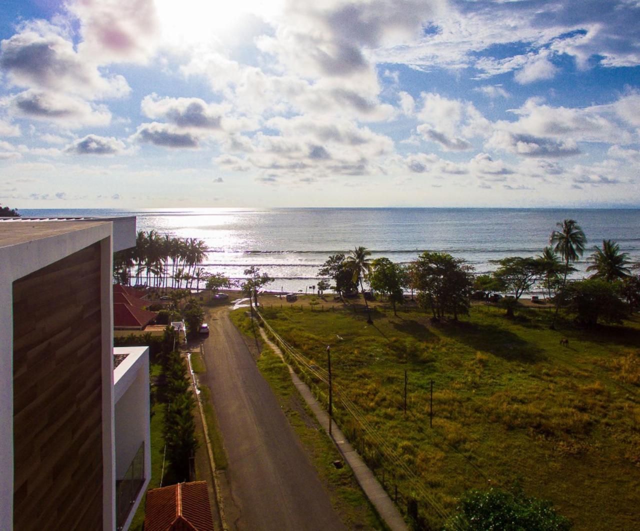 Sunset Boulevard Beachfront
