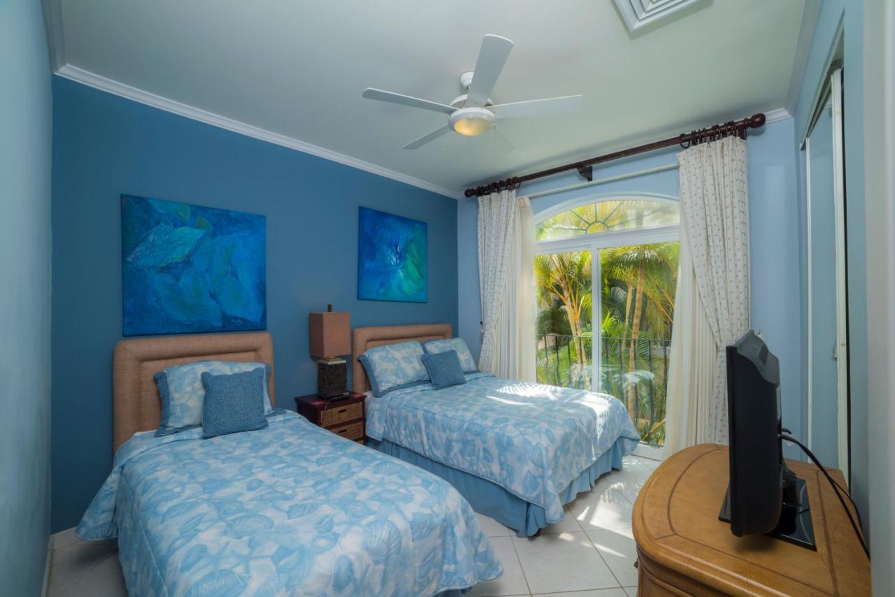 Apartment In Cr Suenos