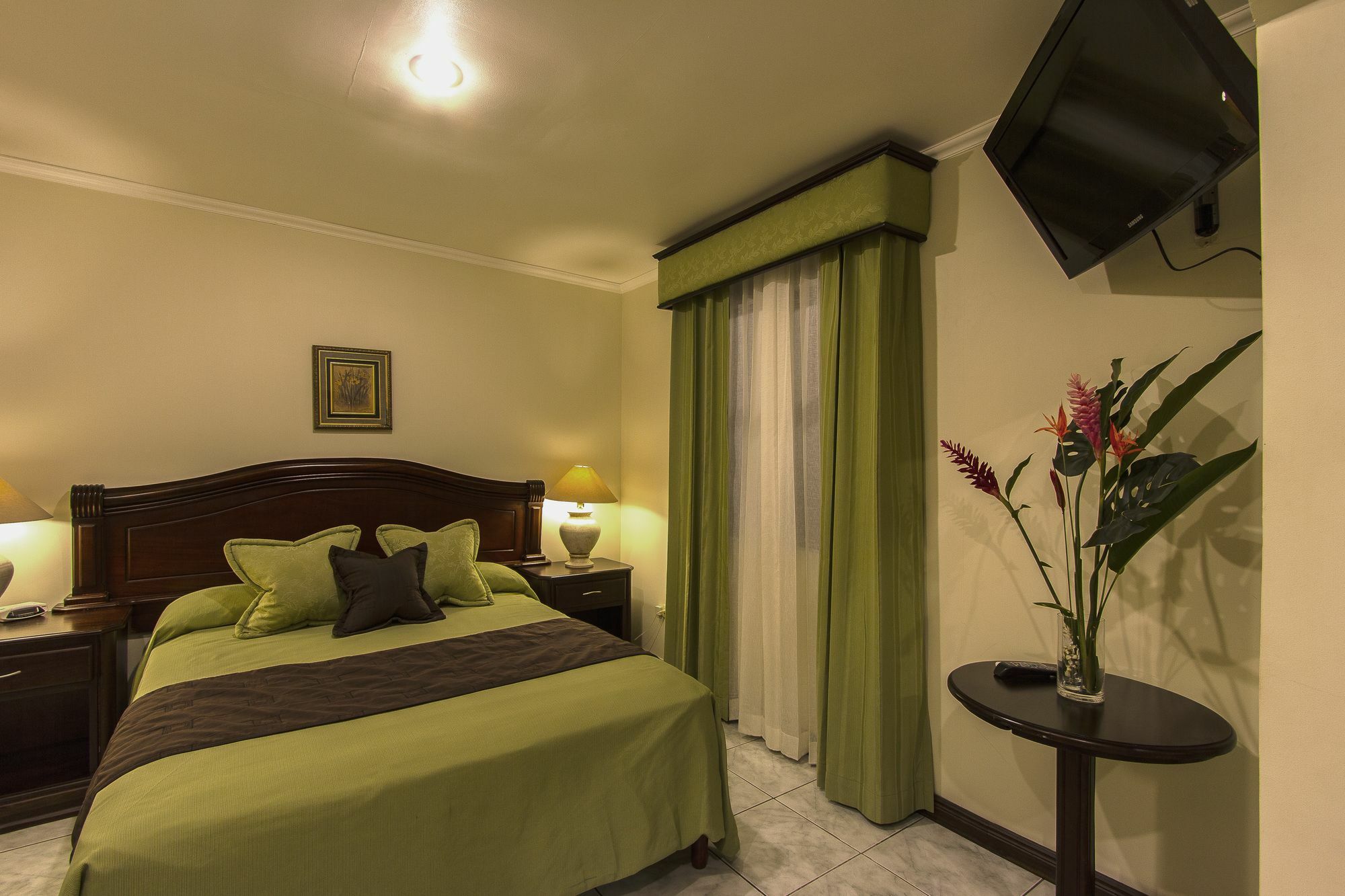 Hotel Iguana Orotina
