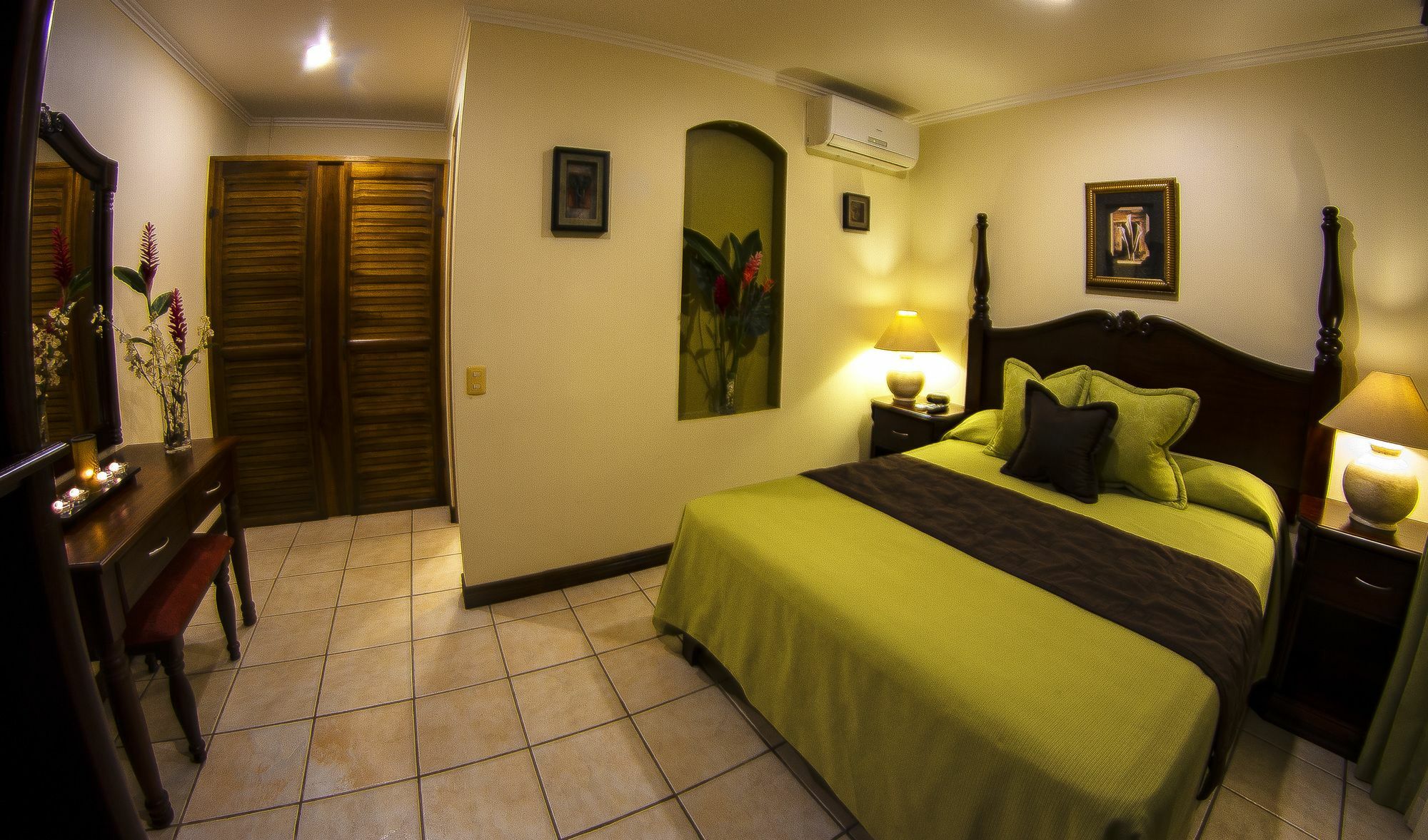 Iguana 3* Orotina