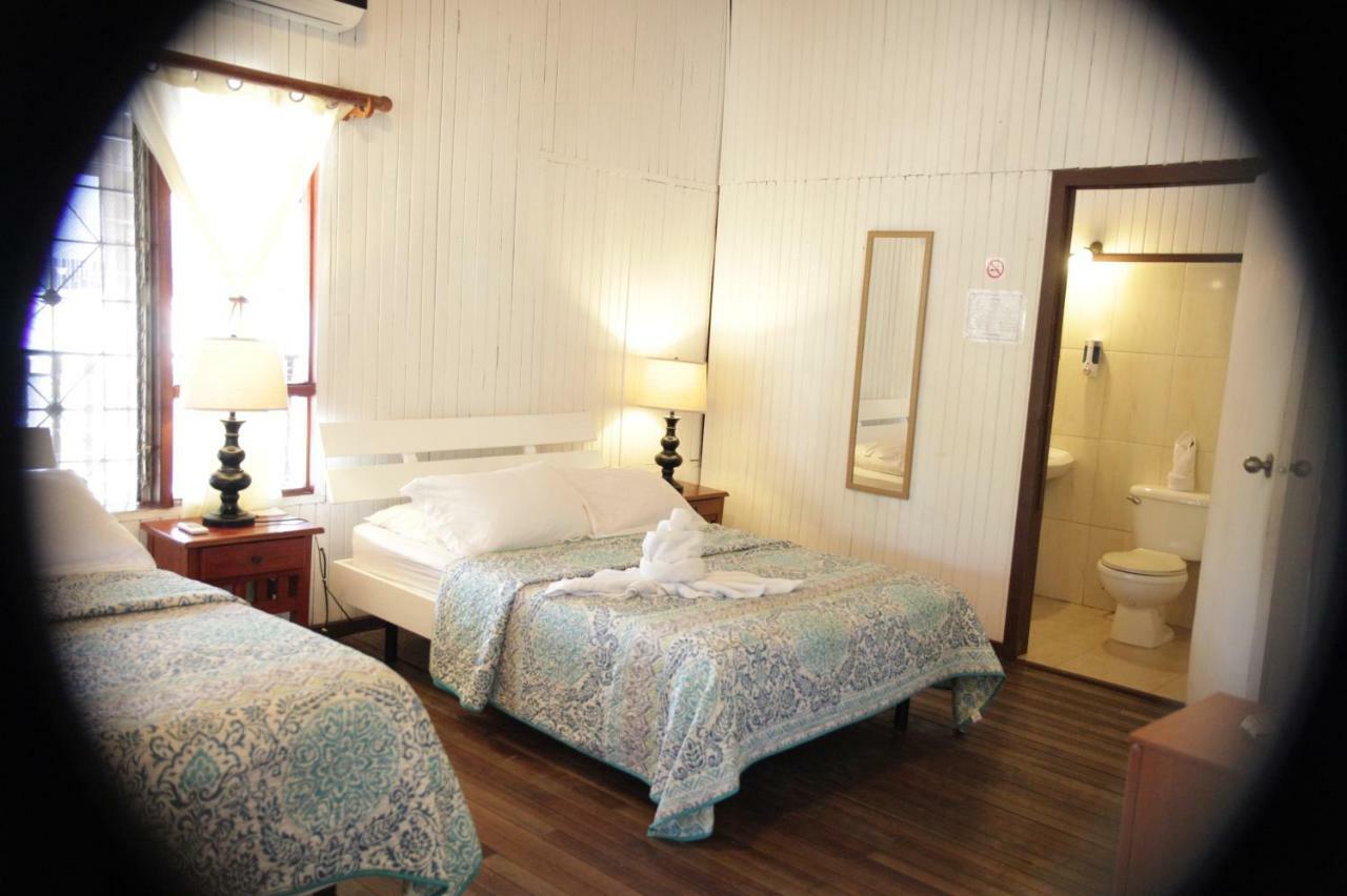 M&m Garden House Hostel