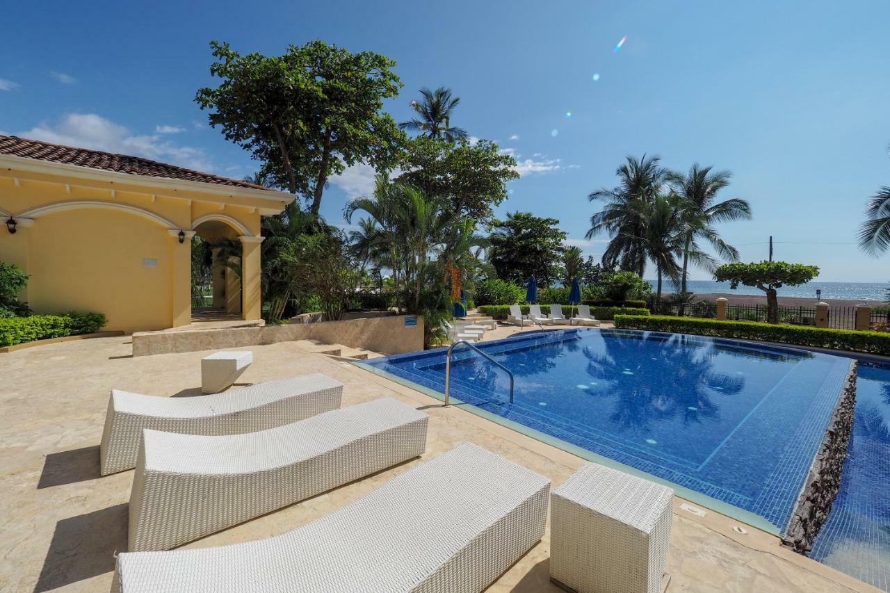 Apartment Ocean Terrace, Beachfront- A505 *