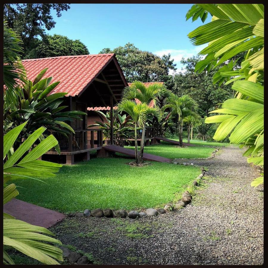 Waterfall Chalet La Fortuna