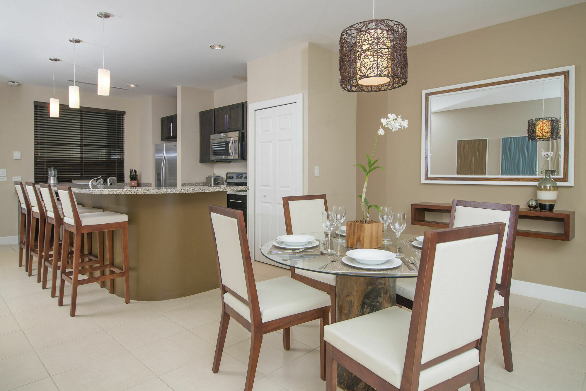 Breeze Private Club Apartment