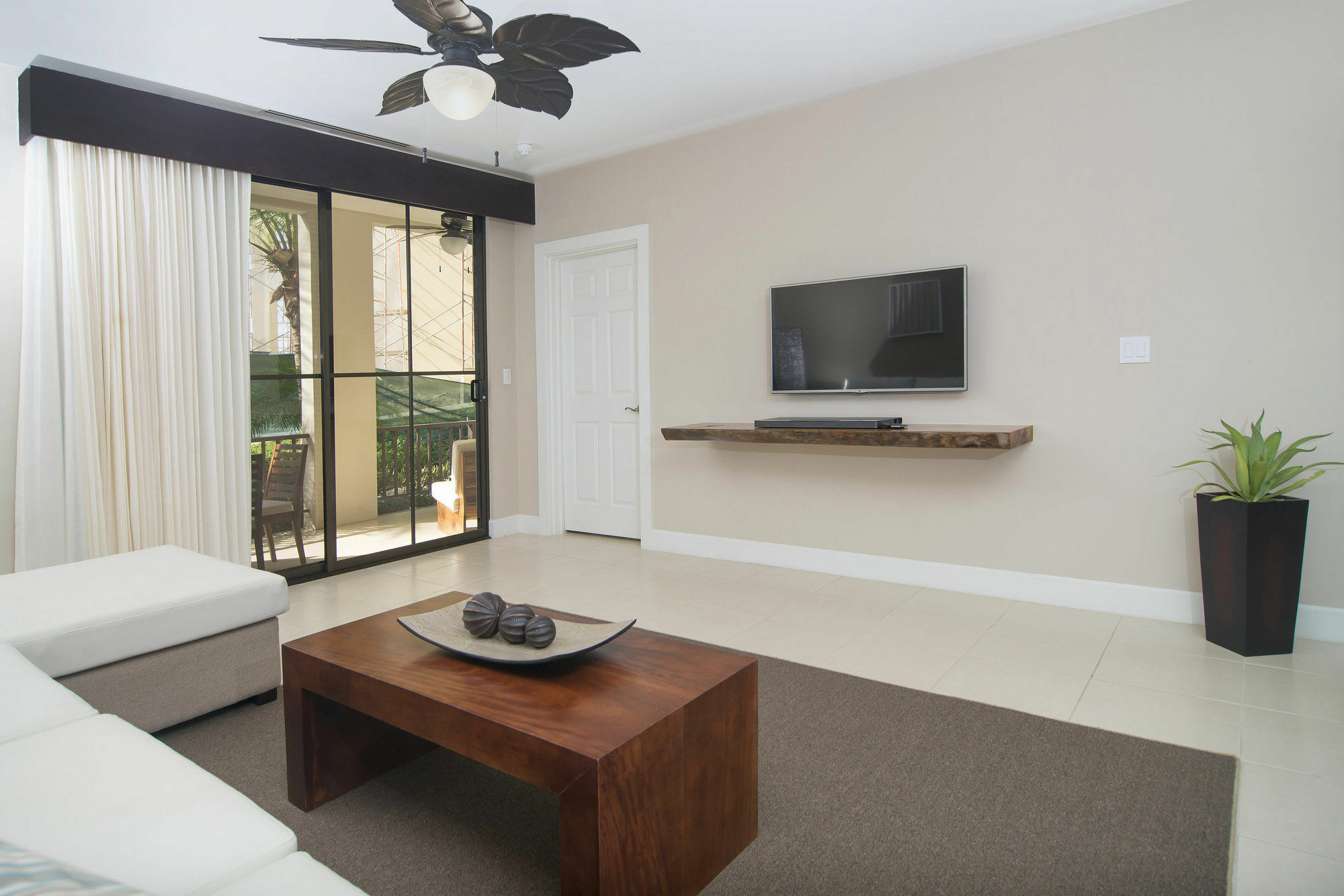 Breeze Private Club Apartment *