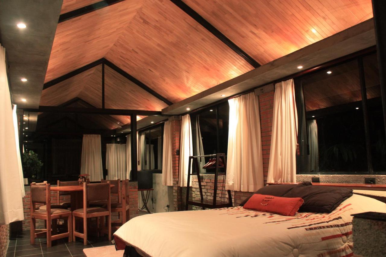 Altura Hotel Poasito